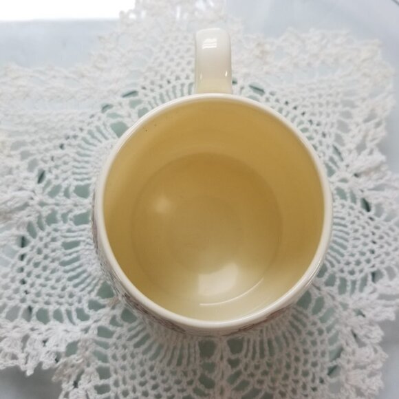 Royal Doulton Bunnykins cup Bunnies Knitting/Unravelling Yarn made in England - Picture 8 of 11